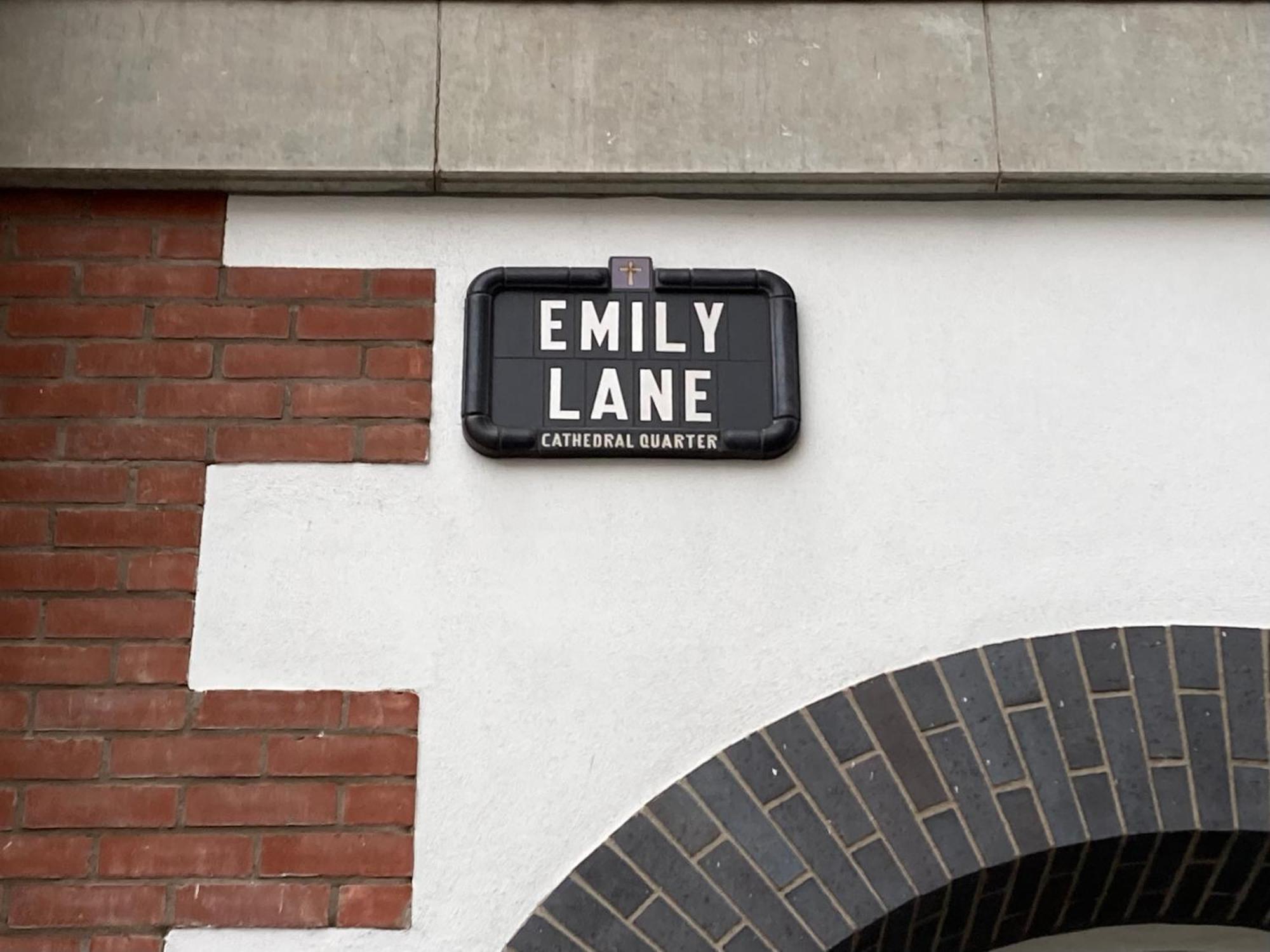 Emily Lane Apartments Belfast Exterior photo